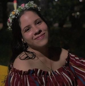 Meet your Posher, Gabriela